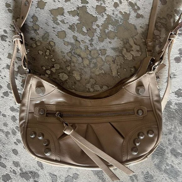 🤎 Steve Madden Grommet Saddle Bag – Y2K Vibes 🤎 - Picture 3 of 3